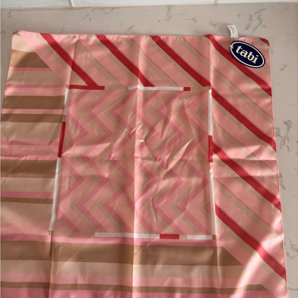 Pink Scarf - Picture 2 of 6